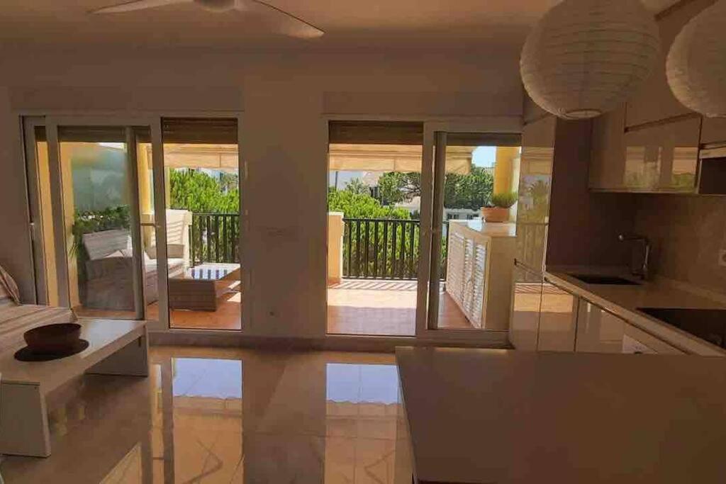 Marbella Beachfront Apartment Romana Playa Elviria Exterior foto
