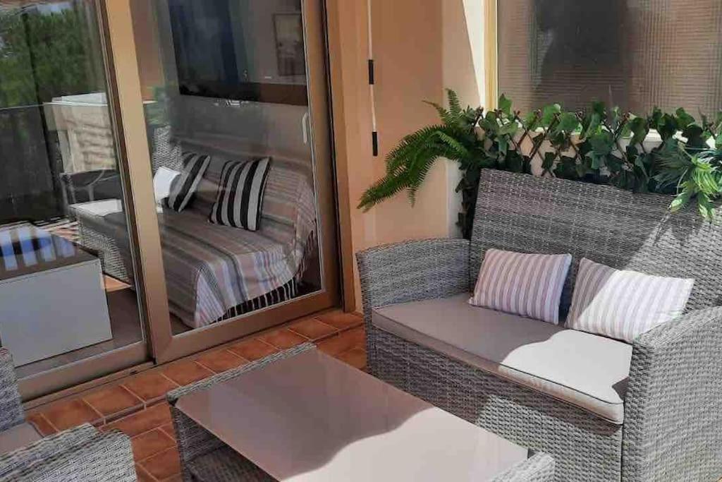 Marbella Beachfront Apartment Romana Playa Elviria Exterior foto