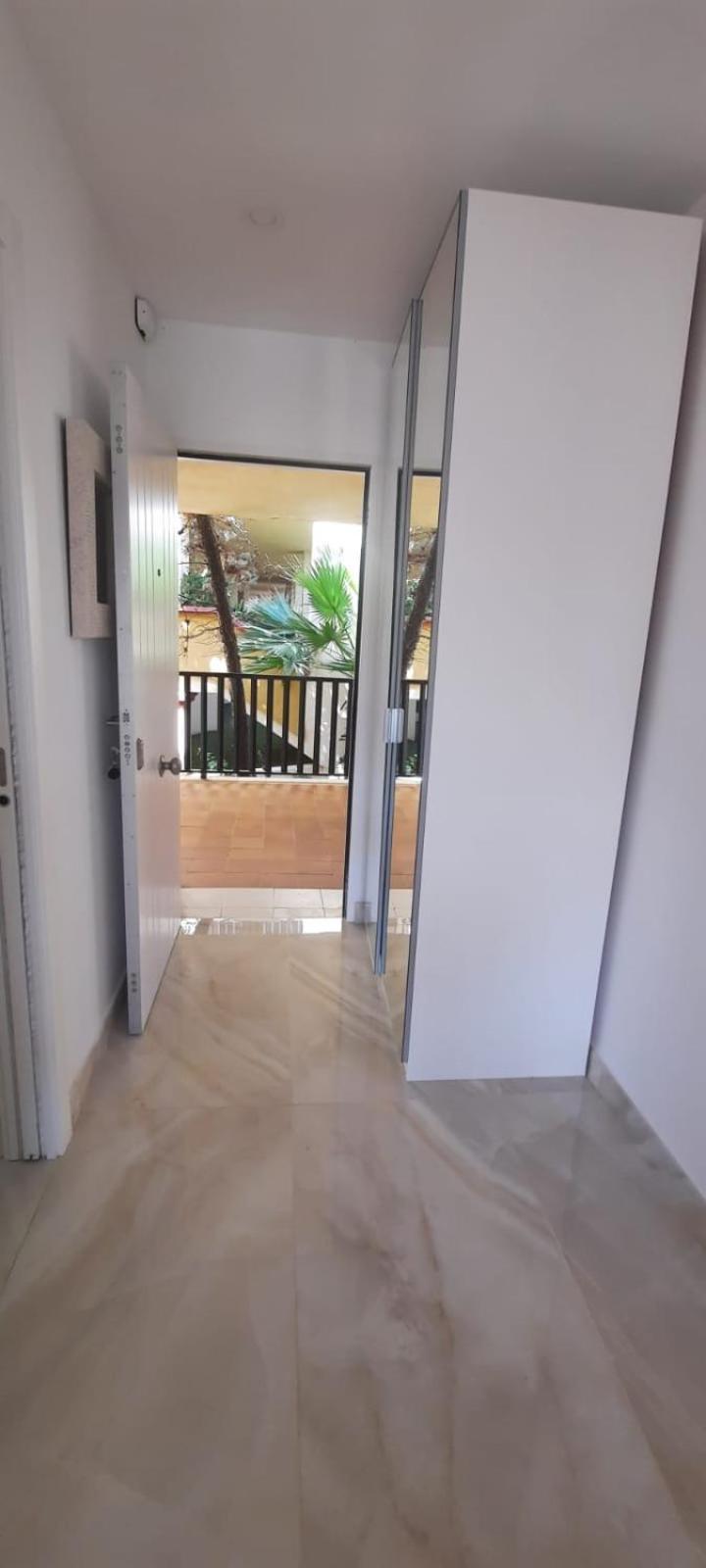 Marbella Beachfront Apartment Romana Playa Elviria Exterior foto