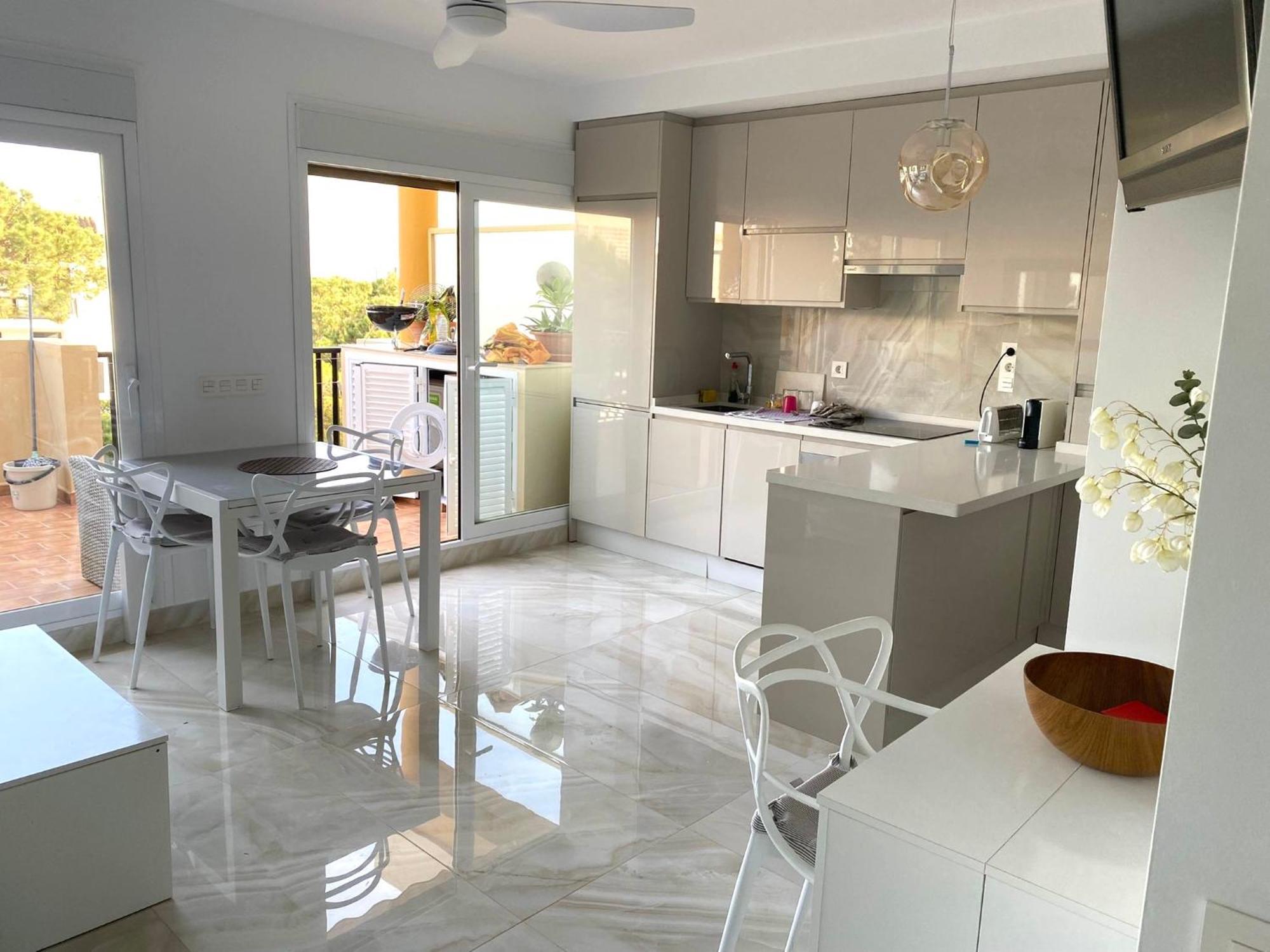Marbella Beachfront Apartment Romana Playa Elviria Exterior foto