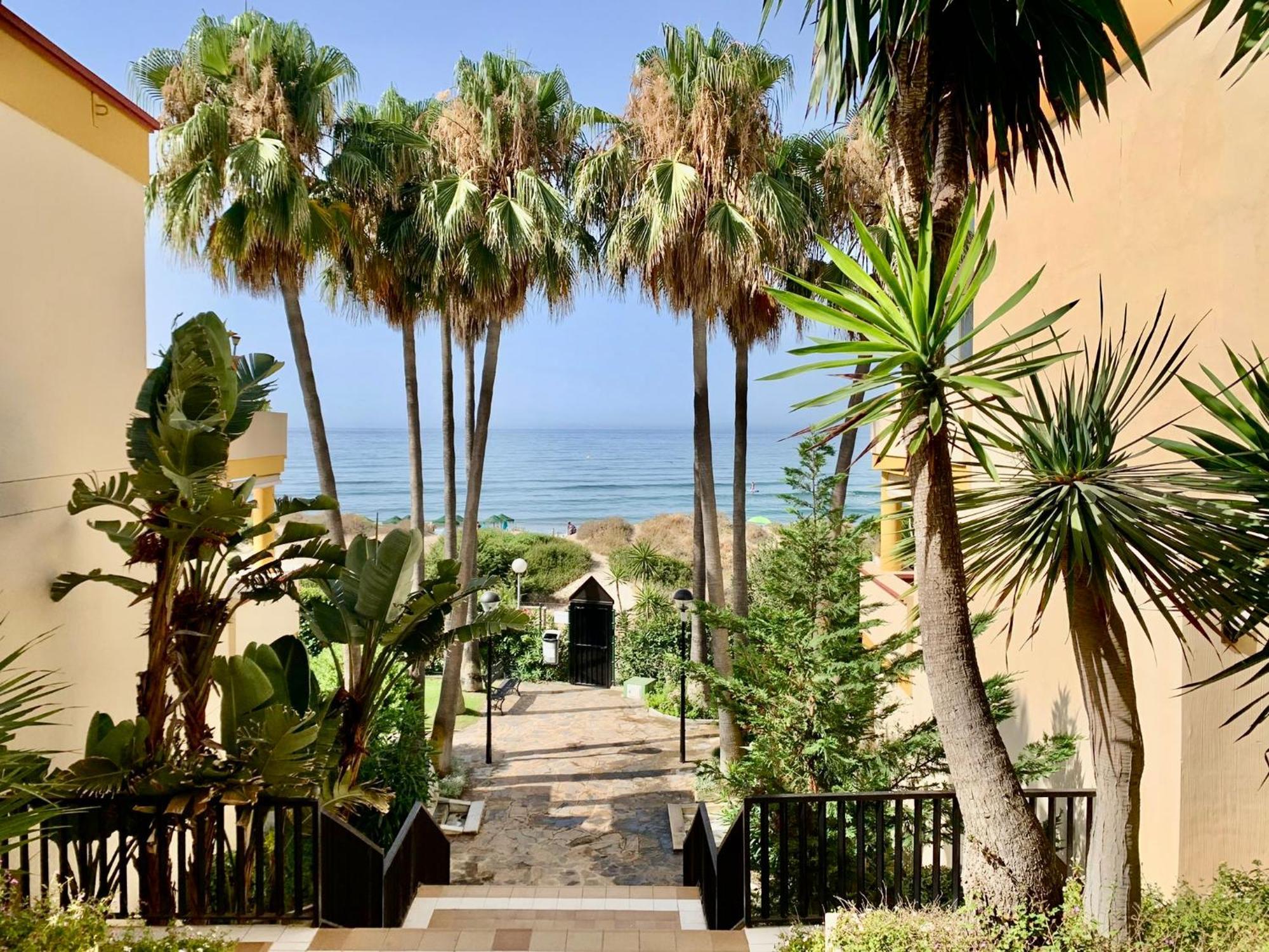 Marbella Beachfront Apartment Romana Playa Elviria Exterior foto