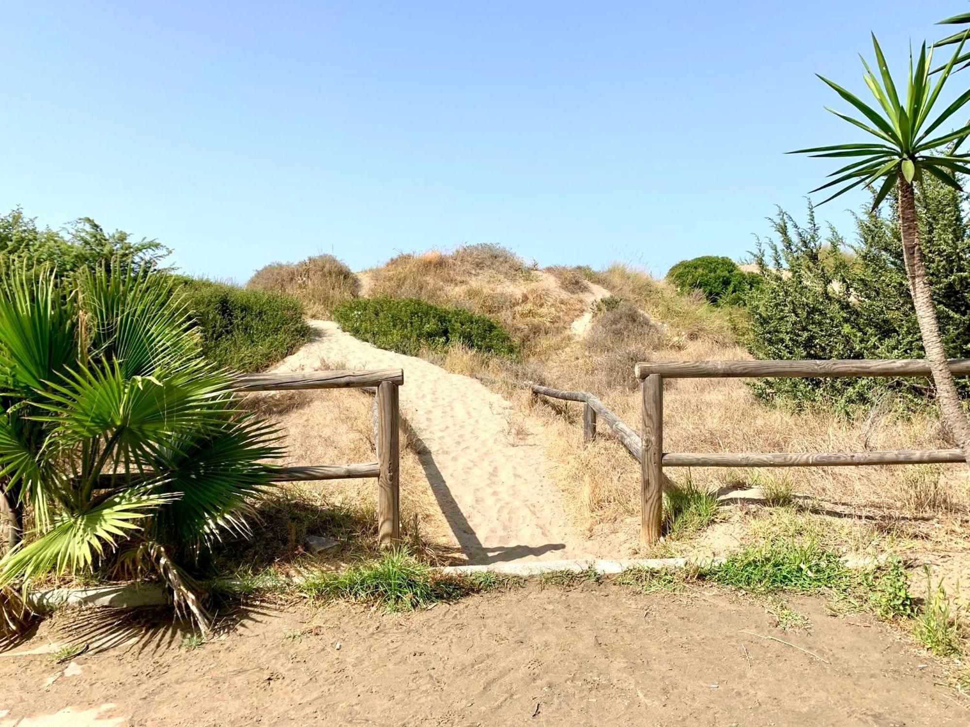 Marbella Beachfront Apartment Romana Playa Elviria Exterior foto